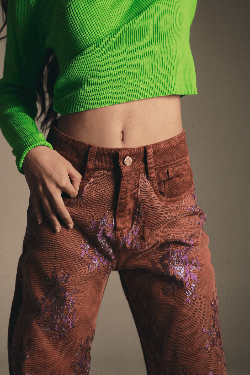 JEAN LACE IN HEAT